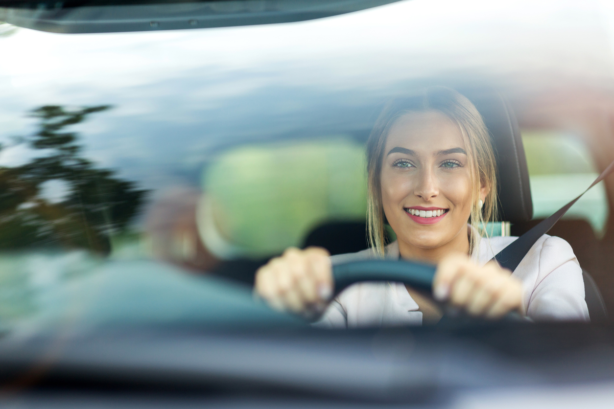 Is It Illegal To Drive With Interior Car Lights On?