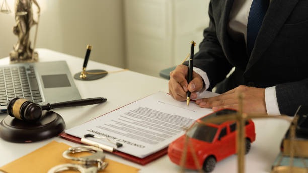 Parker Law Firm Injury Lawyers | After a Car Crash in Fort Worth: When to Call a Car Accident Lawyer in Fort Worth and What to Expect Parker Law Firm Injury Lawyers | After a Car Crash in Fort Worth: When to Call a Car Accident Lawyer in Fort Worth and What to Expect
